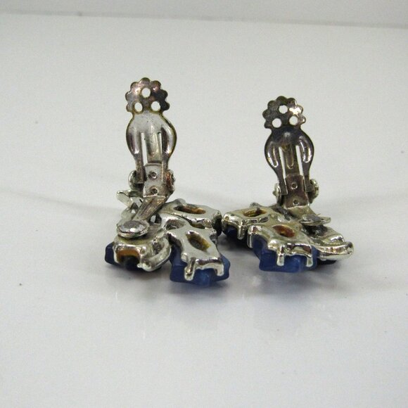 Vintage Thermoset Blue Lucite Flowers Silver Tone Clip-On Earrings - Picture 5 of 6